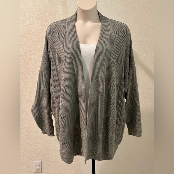 Universal Thread Sweaters - Womens Plus Size Universal Thread Cable Knit Cardigan Grey 3X Pre-Owned